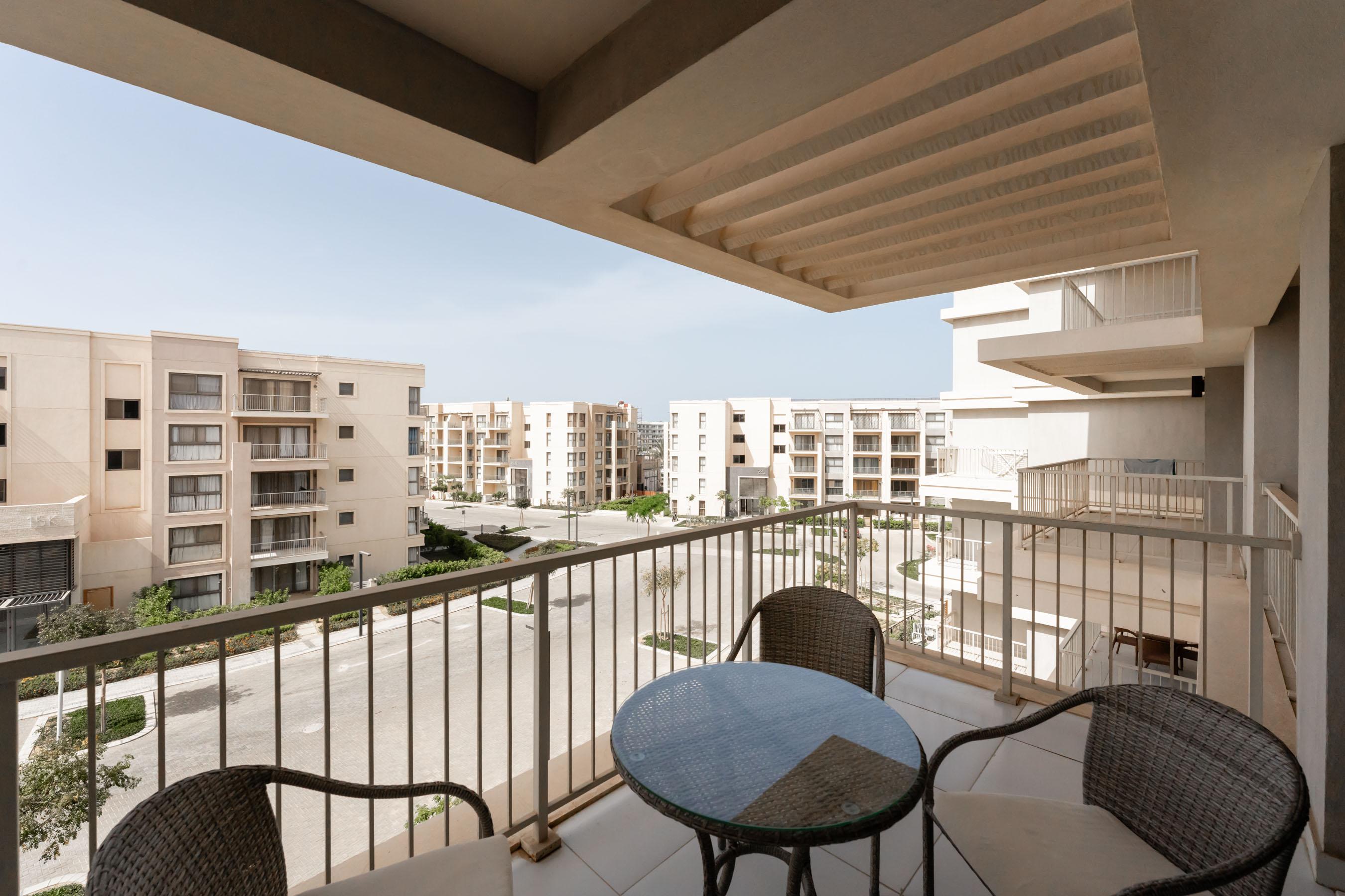 Calm 2BR Chalet – City View – Marassi