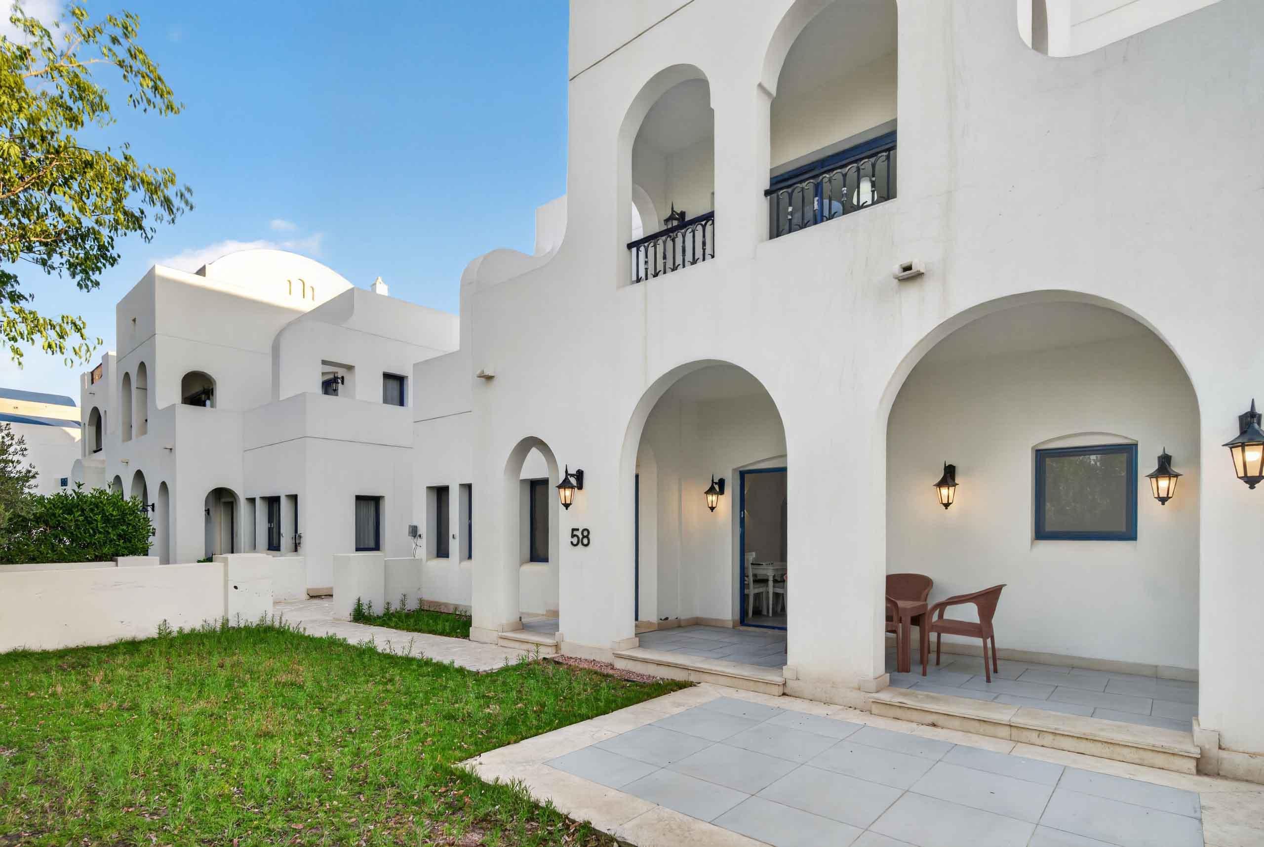 Modern 3BR Townhouse – Garden View – Marassi